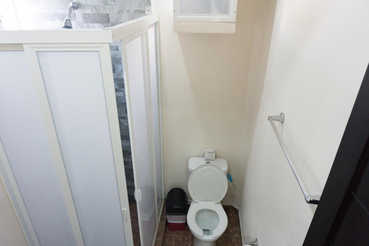 Hotel Suites La Roca Канкун Екстериор снимка