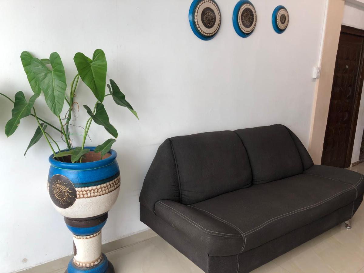 Hotel Suites La Roca Канкун Екстериор снимка