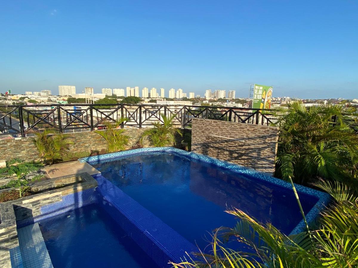 Hotel Suites La Roca Канкун Екстериор снимка